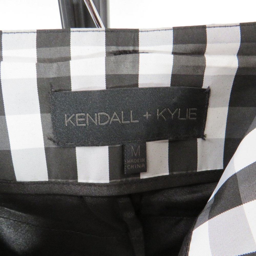 Kendall + Kylie Gingham Pants - Picture 3 of 8